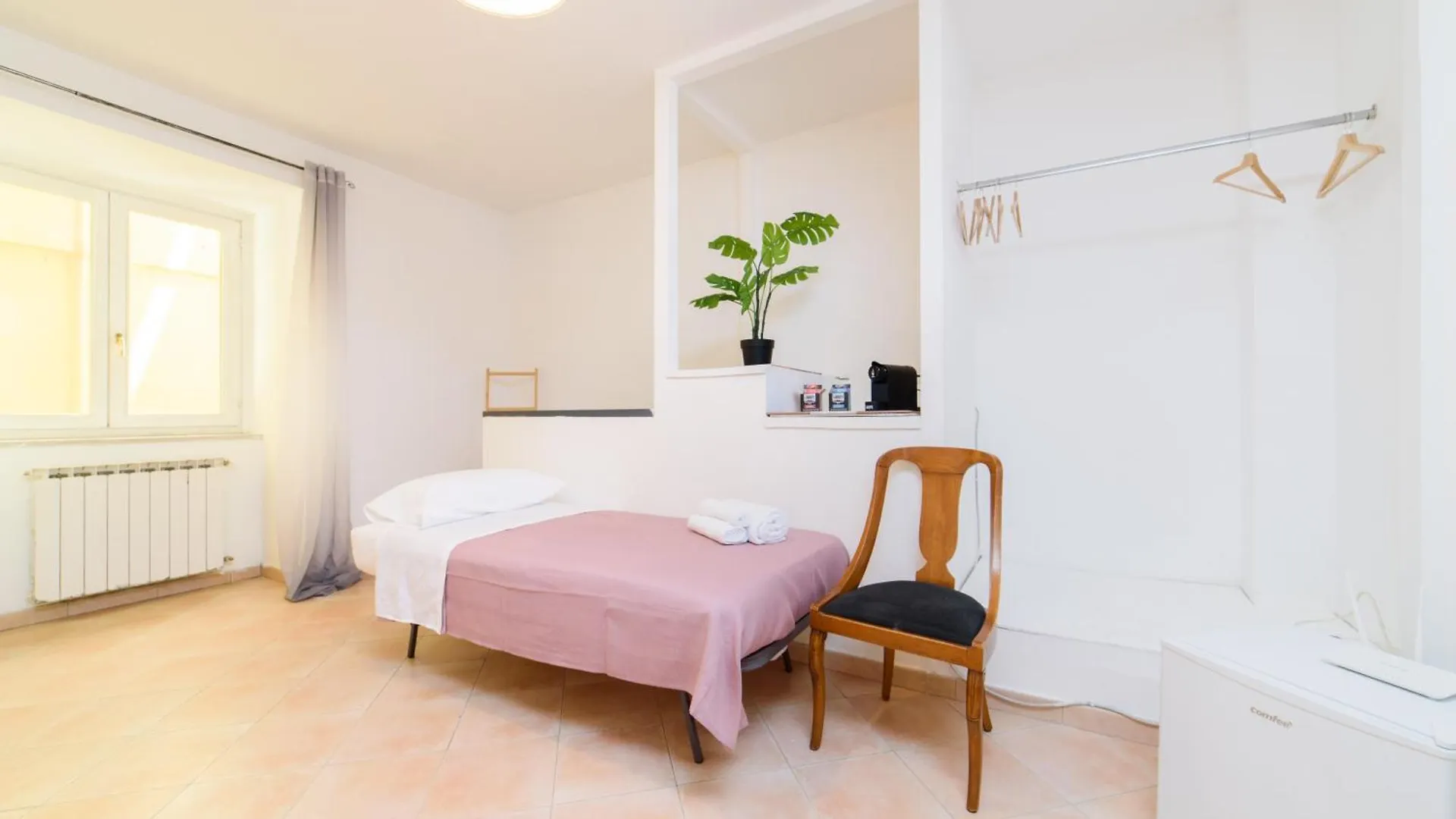 Guest house Toto 2 Room Naples Italy
